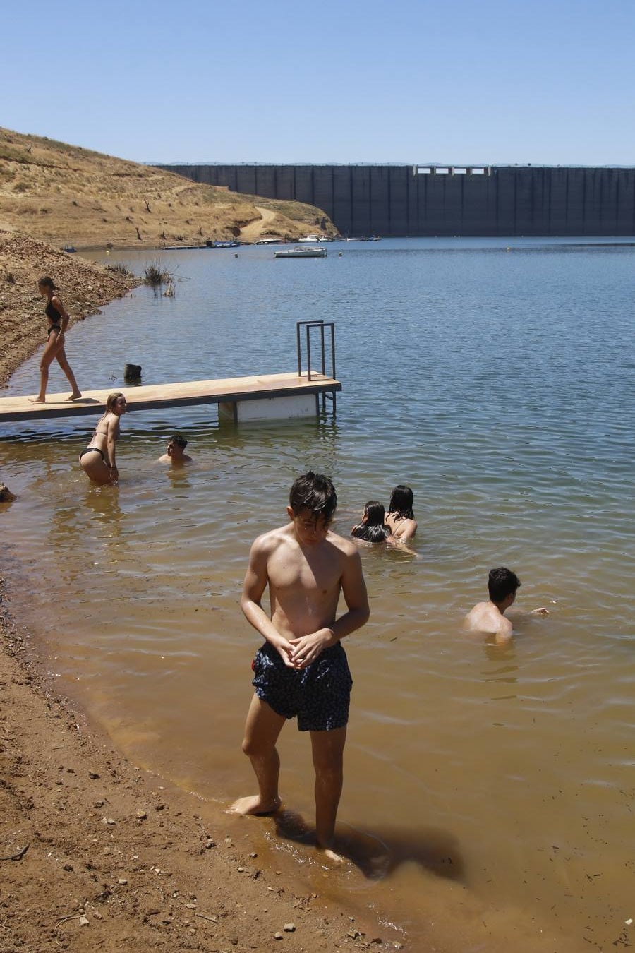 Los primeros chapuzones en las playas de interior de Córdoba