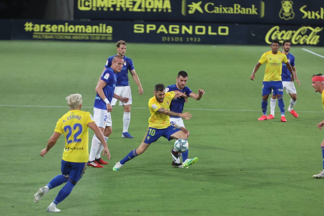 Partido Cádiz-Oviedo (2-0)