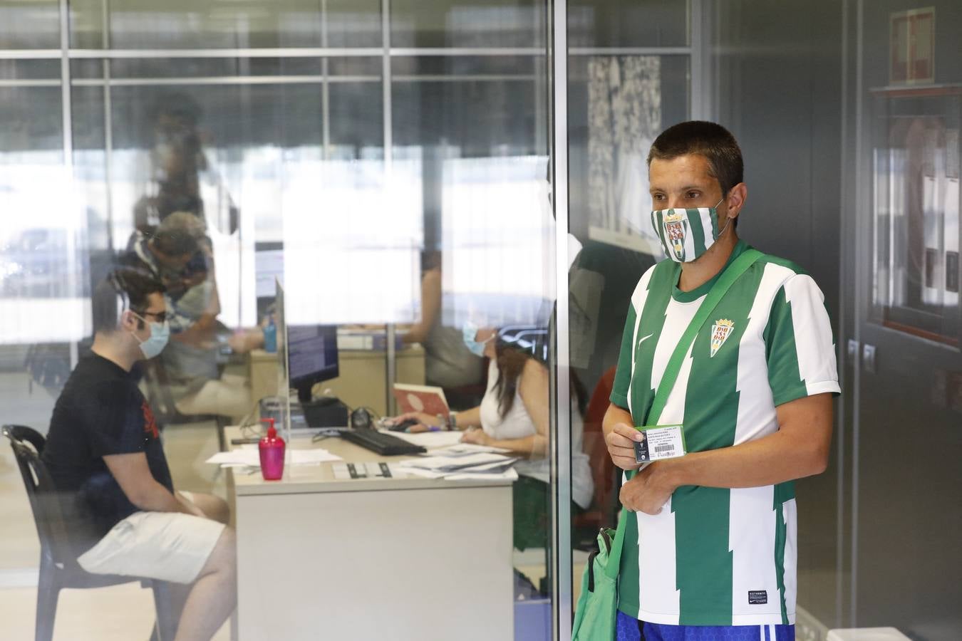 El inicio de la campaña de abonos del Córdoba CF, en imágenes