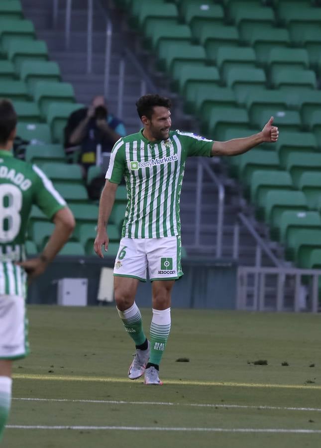 En imágenes, el encuentro entre el Betis y el Osasuna en el Benito Villamarín