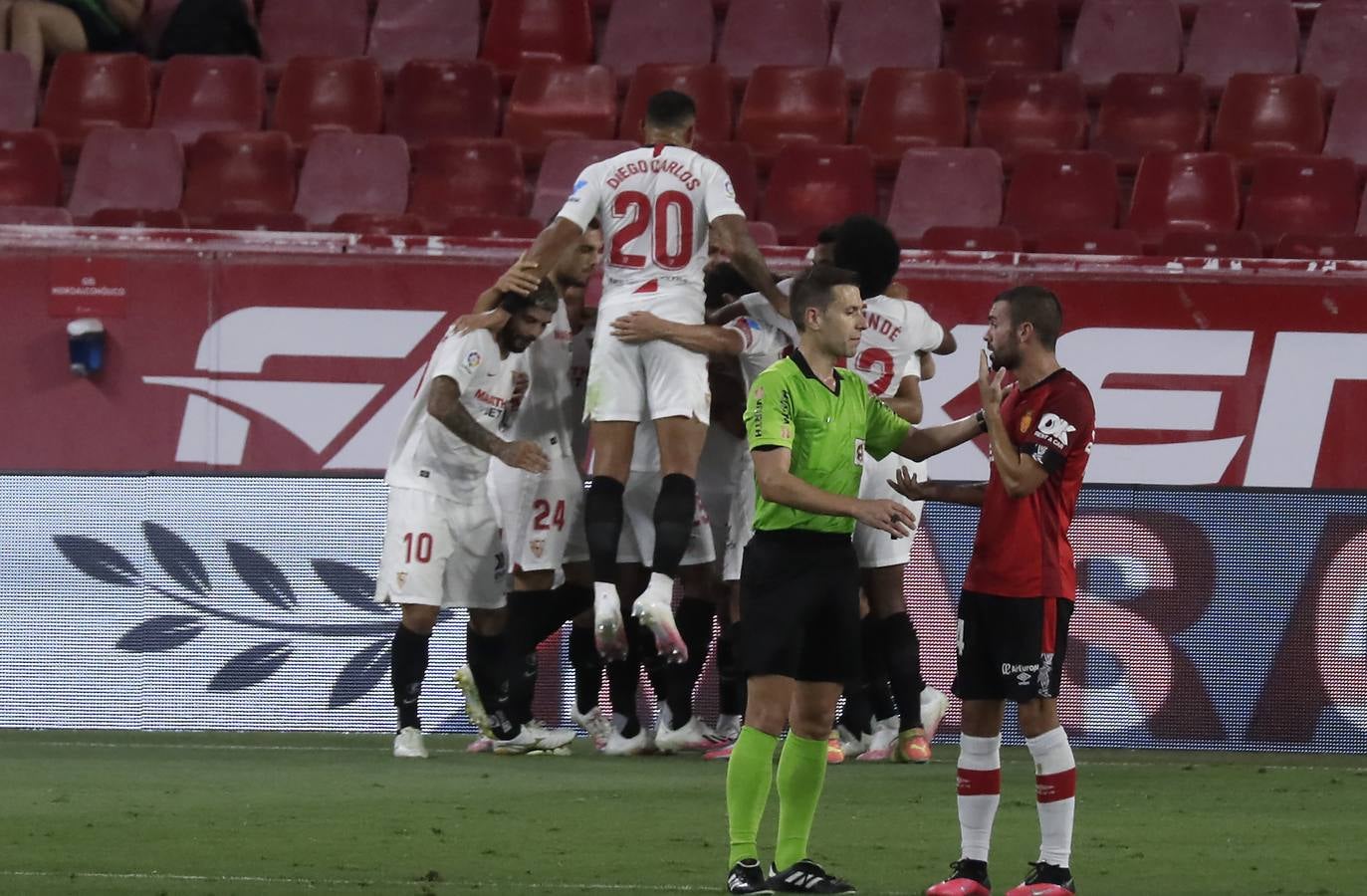 En imágenes, el encuentro entre el Sevilla FC y el Mallorca en el Sánchez Pizjuán