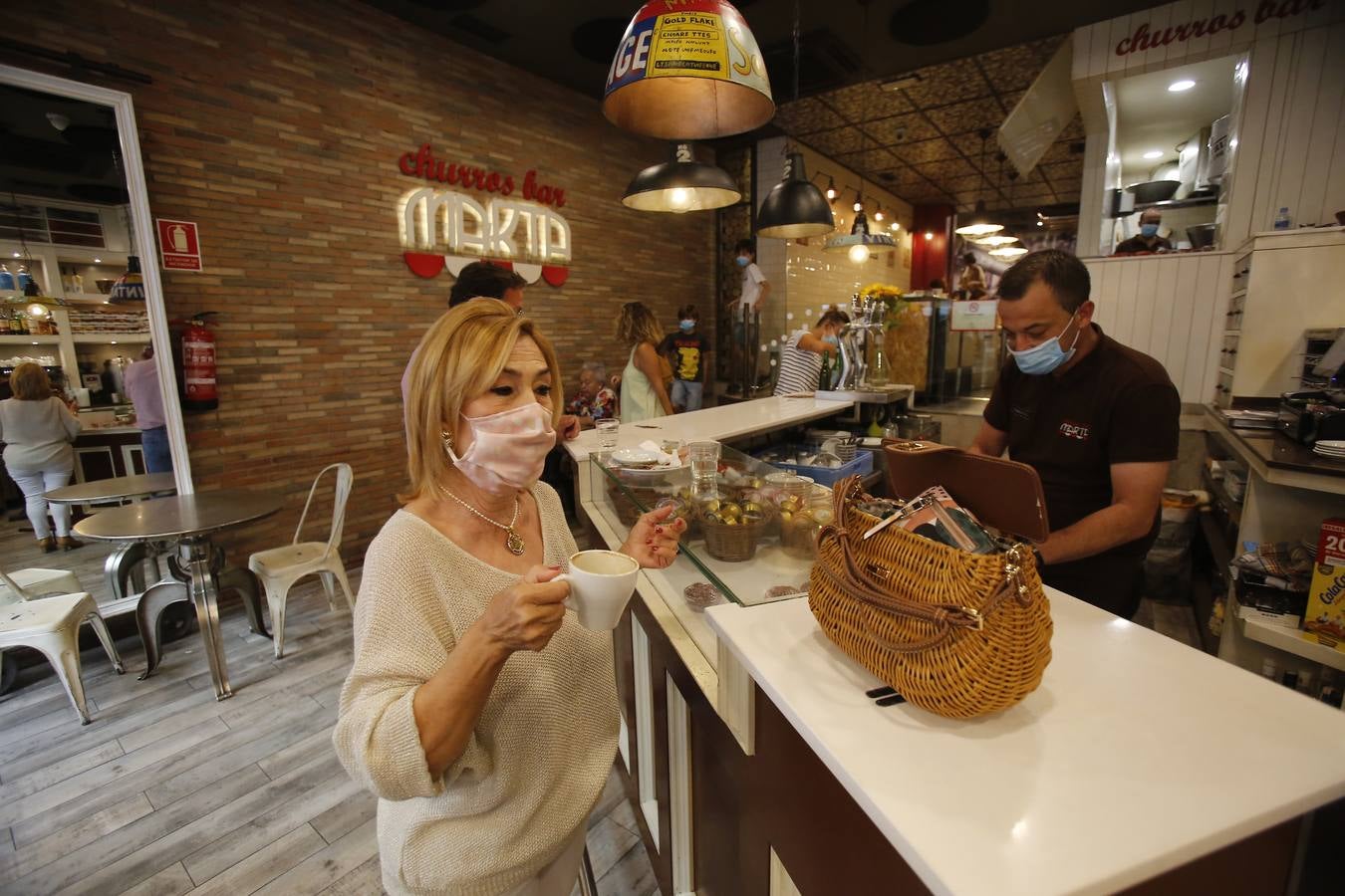 El primer día del uso obligatorio de mascarillas en Córdoba, en imágenes