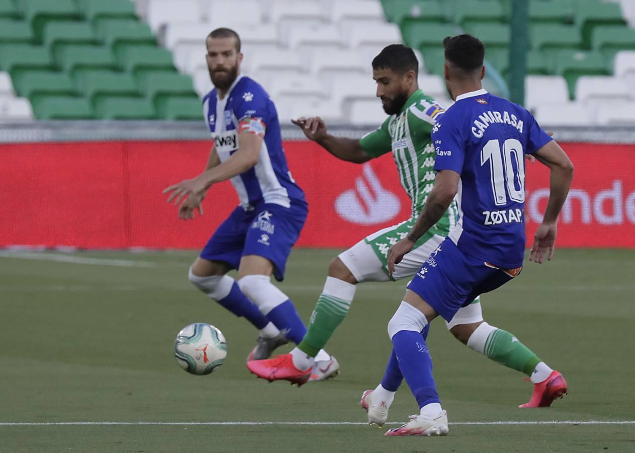 En imágenes, partido entre el Betis y el Alavés en el Benito Villamarín