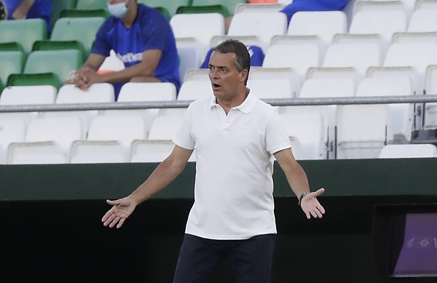 En imágenes, partido entre el Betis y el Alavés en el Benito Villamarín