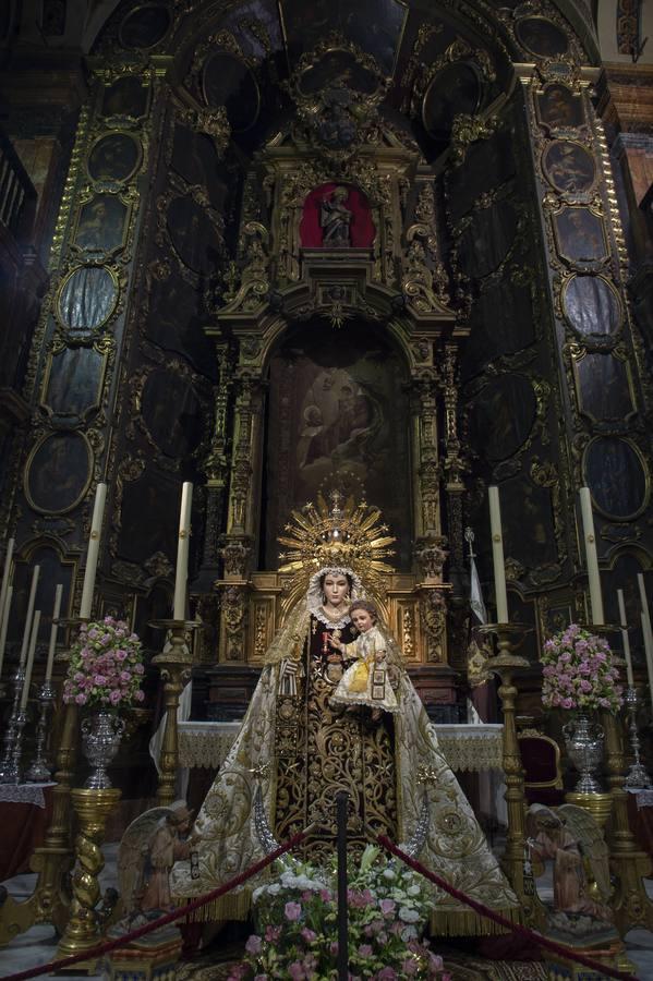 Veneración de la Virgen del Carmen del Buen Suceso