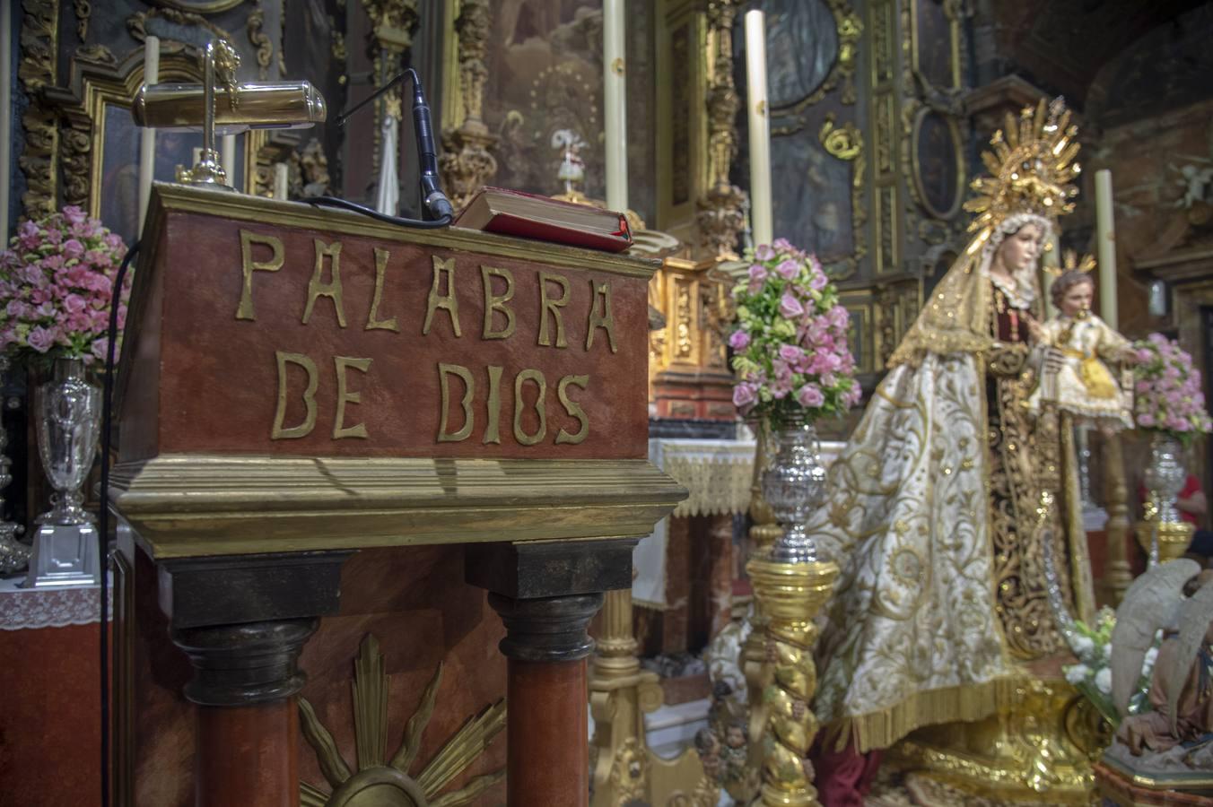 Veneración de la Virgen del Carmen del Buen Suceso