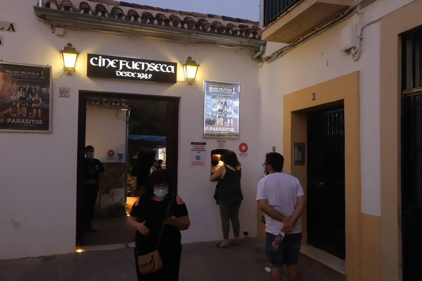 La apertura del cine de verano Fuenseca de Córdoba, en imágenes