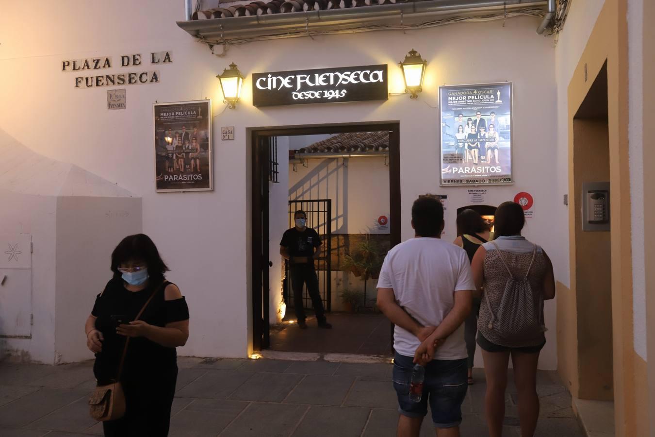 La apertura del cine de verano Fuenseca de Córdoba, en imágenes