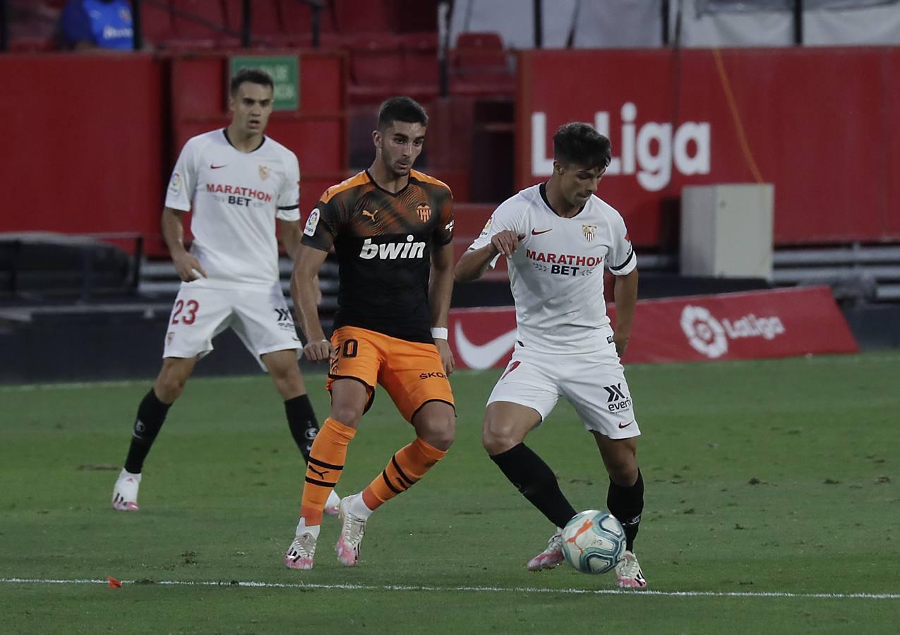 El partido entre el Sevilla y el Valencia, en imágenes