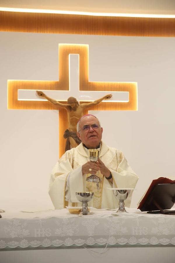 La bendición de la nueva iglesia del Beato Cristóbal de Santa Catalina, en imágenes