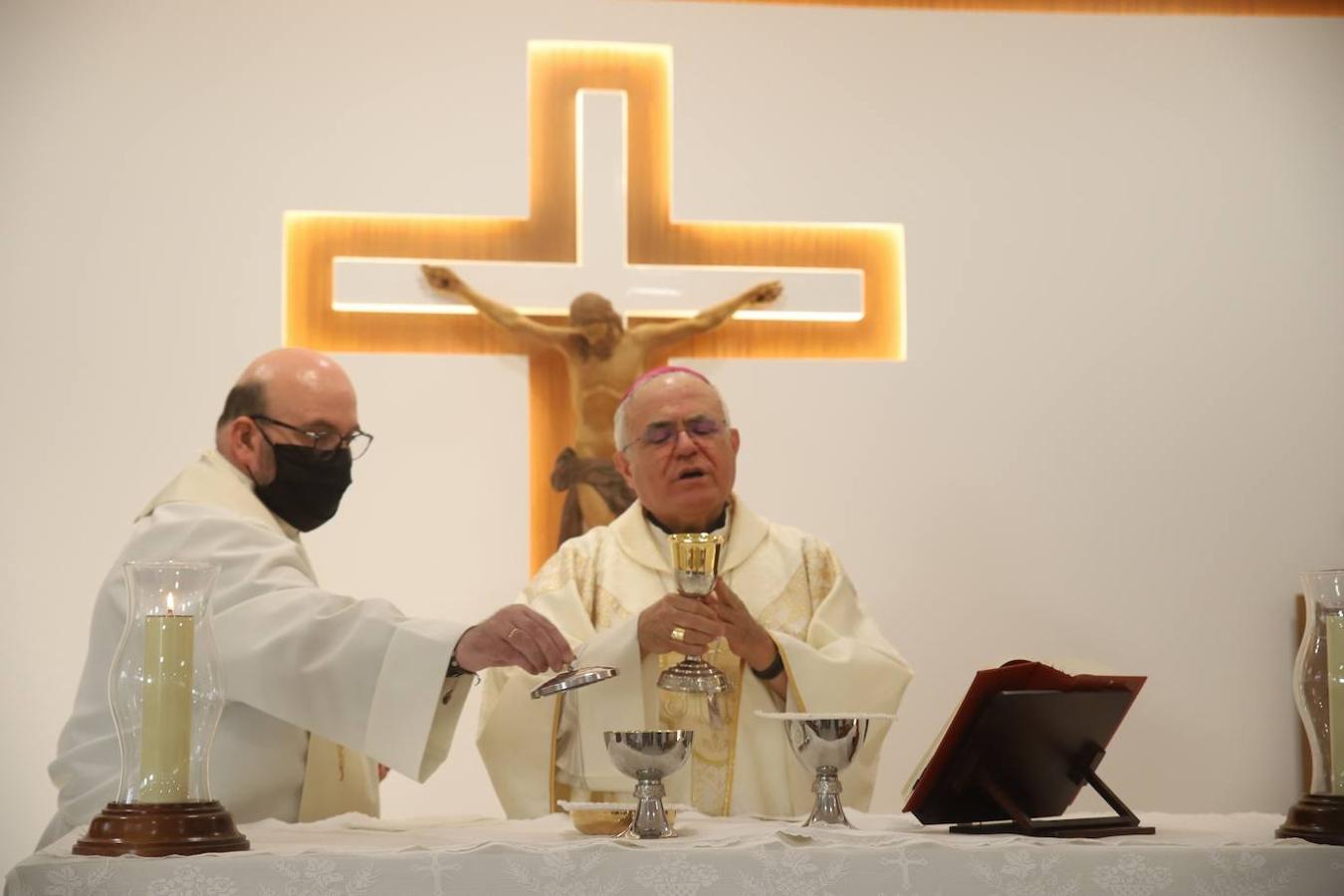 La bendición de la nueva iglesia del Beato Cristóbal de Santa Catalina, en imágenes