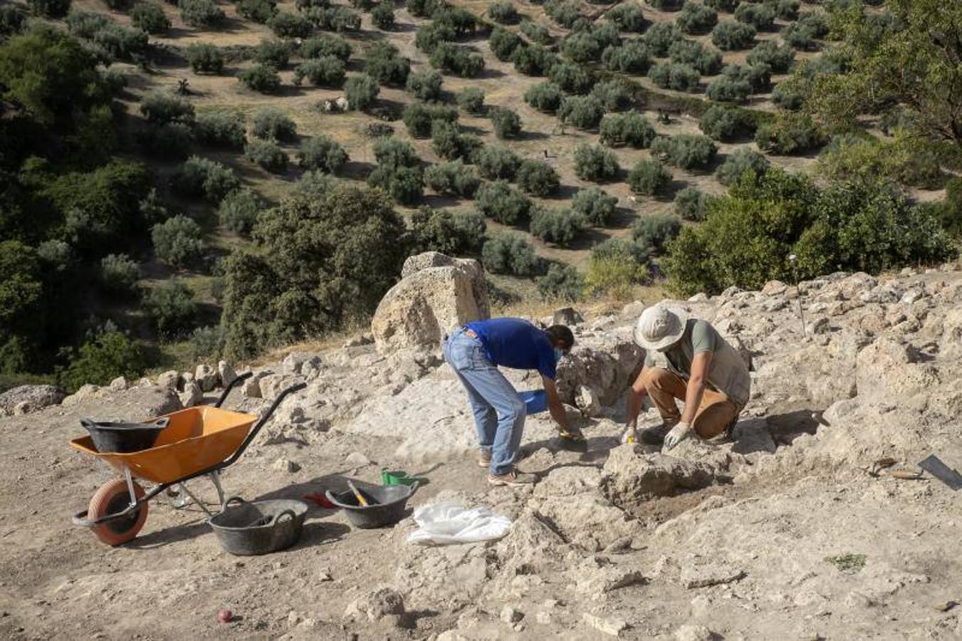 El yacimiento íbero del Cerro de la Merced en Cabra, en imágenes