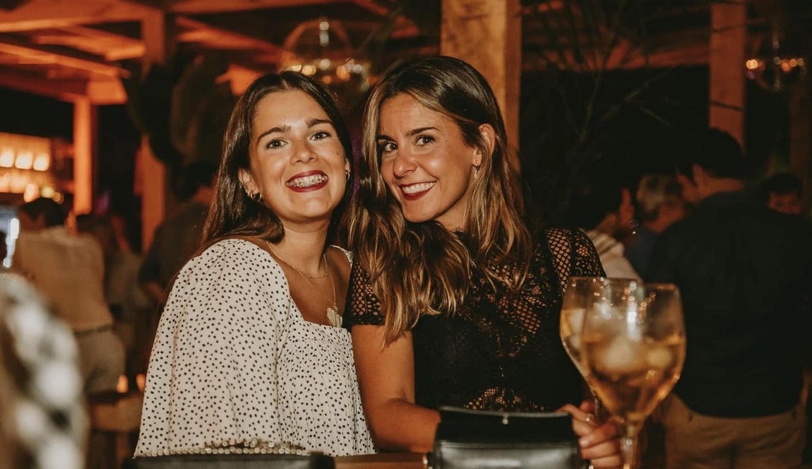 Natalia Rojas y Marina Olivero.. 