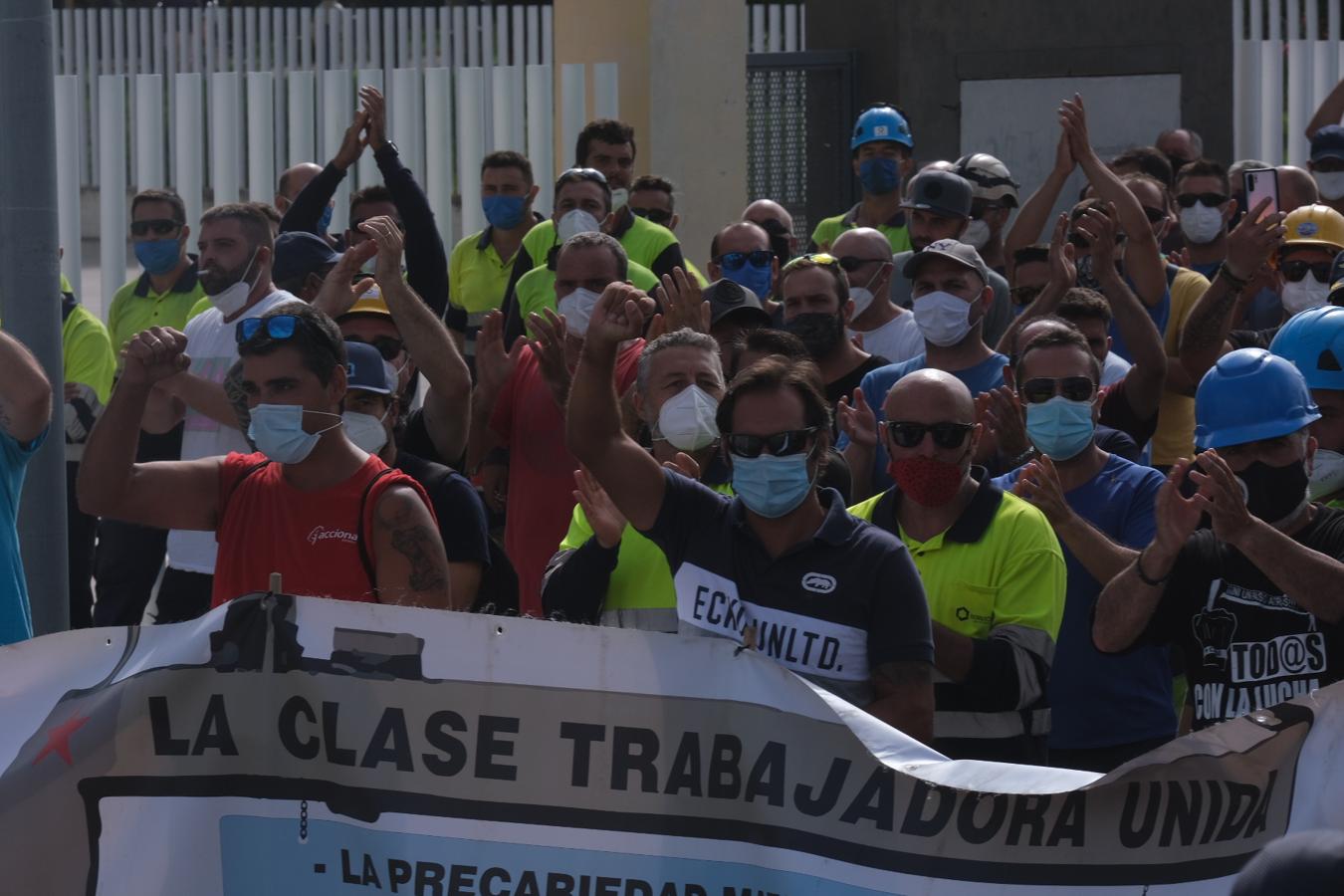 FOTOS: Los Astilleros de la Bahía de Cádiz salen a la calle a pedir auxilio