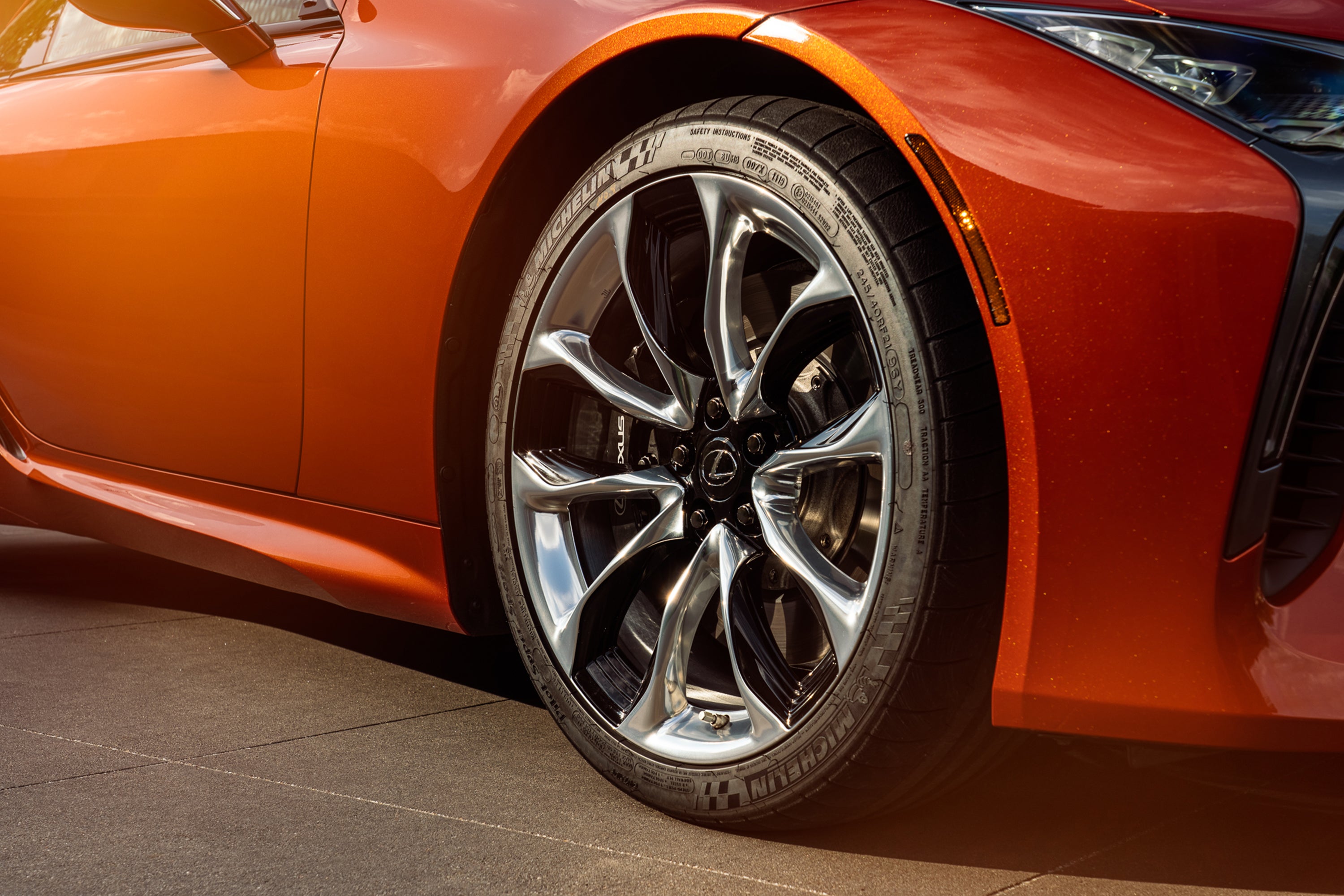 Fotogalería: Lexus LC 500h Naranja Carnelian