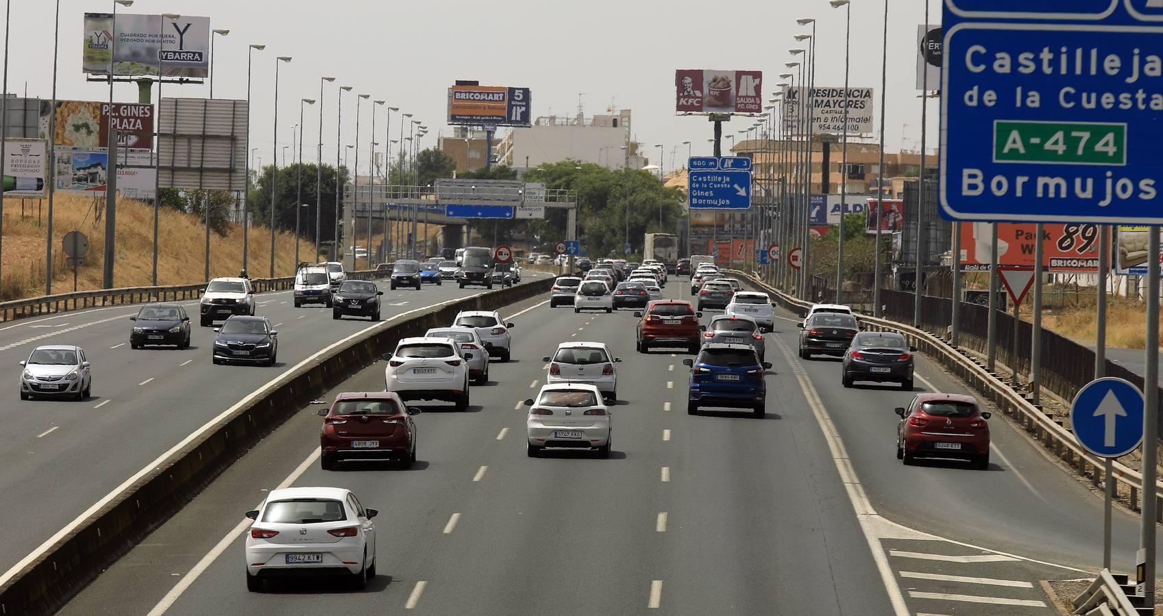 La Operación Salida de Sevilla, en imágenes