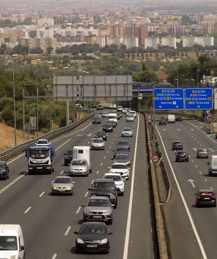 La Operación Salida de Sevilla, en imágenes