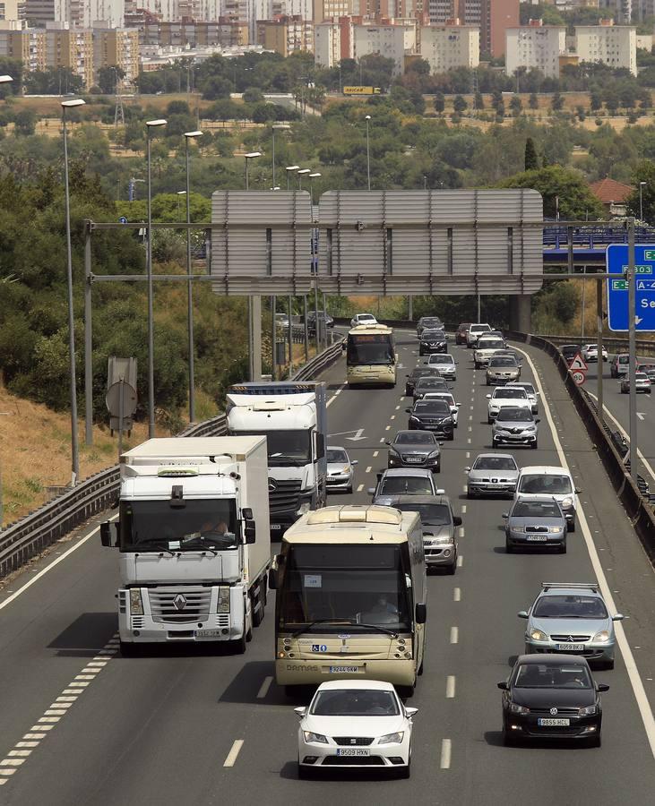 La Operación Salida de Sevilla, en imágenes