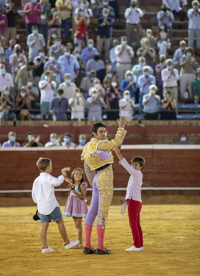 En imágenes, la primera corrida de toros de las Colombinas