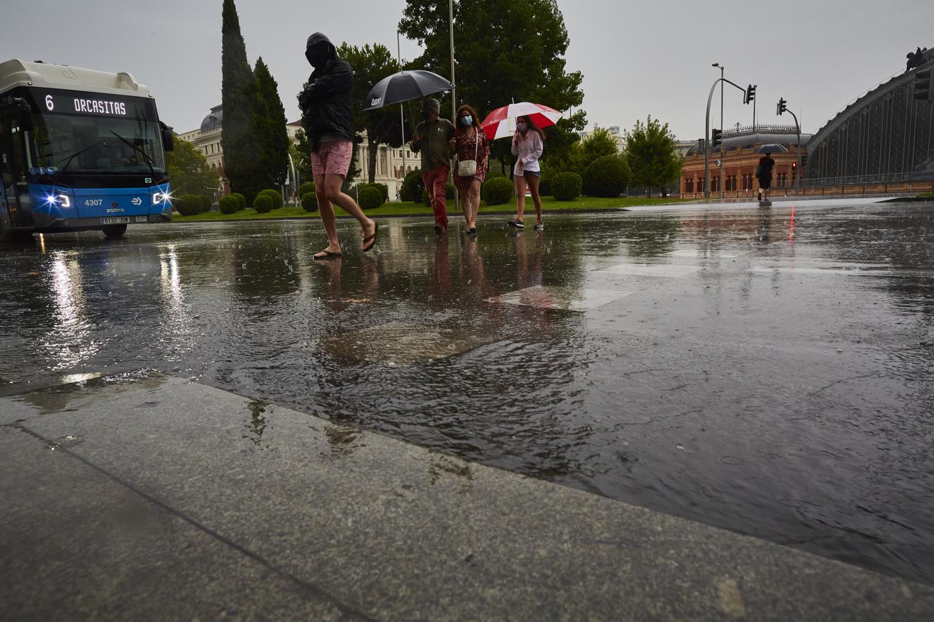 En Madrid llovió durante horas. 