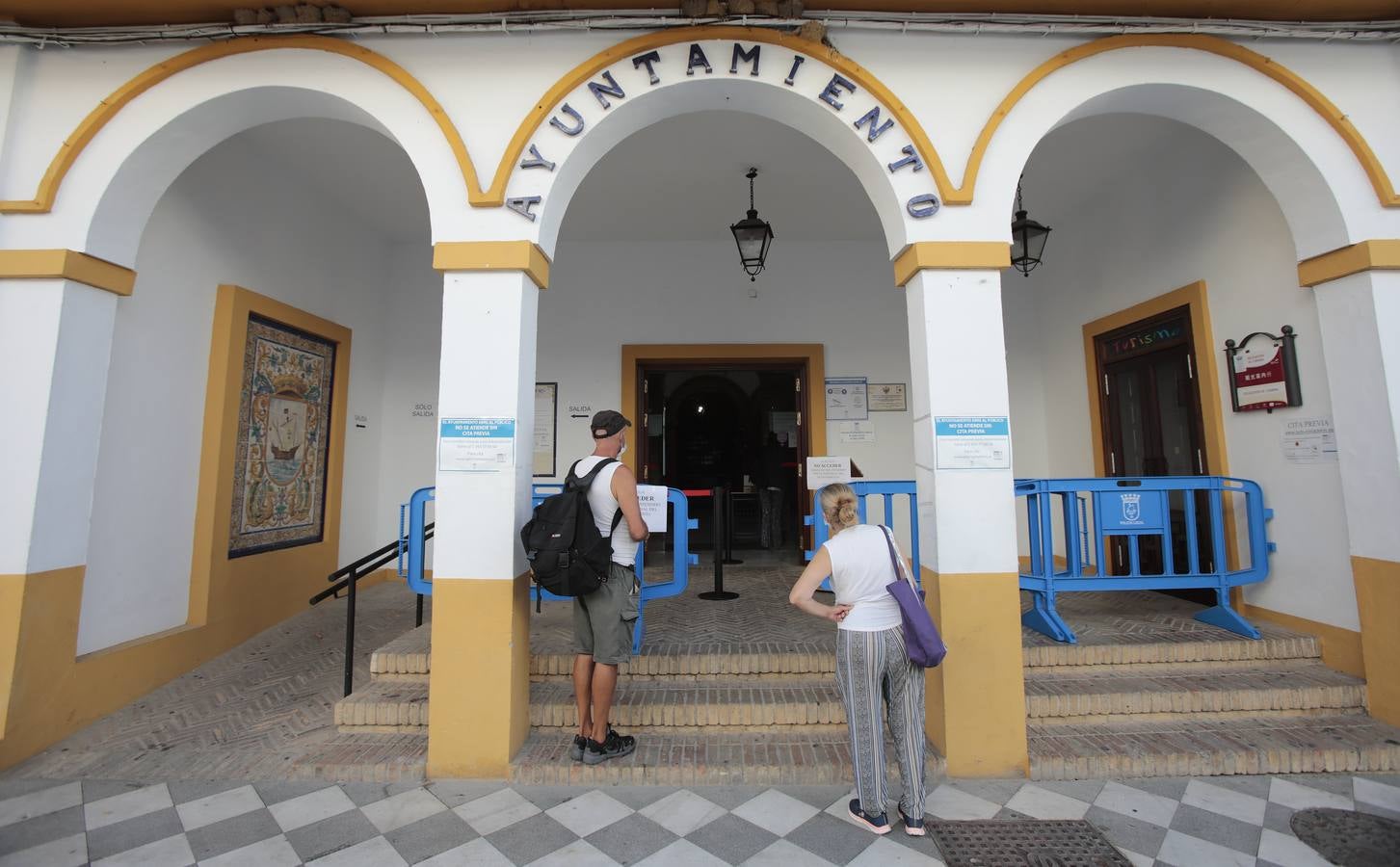 Fotogalería: Preocupación en las calles de Coria por el virus del Nilo