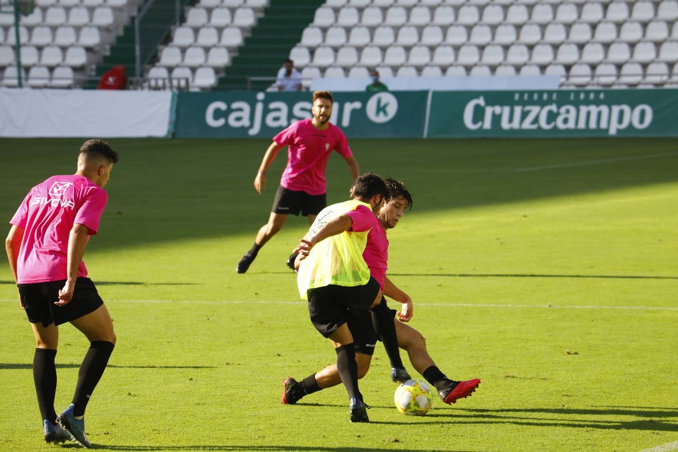 El triunfo del Córdoba CF ante el Córdoba B, en imágenes