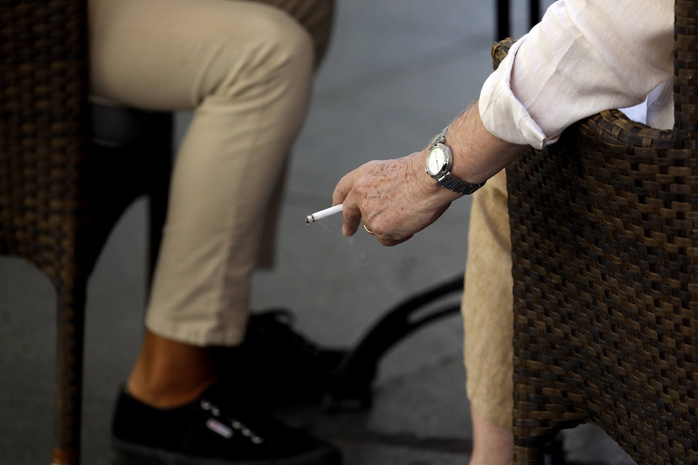 Las nuevas medidas contra el tabaco en las calles, en imágenes