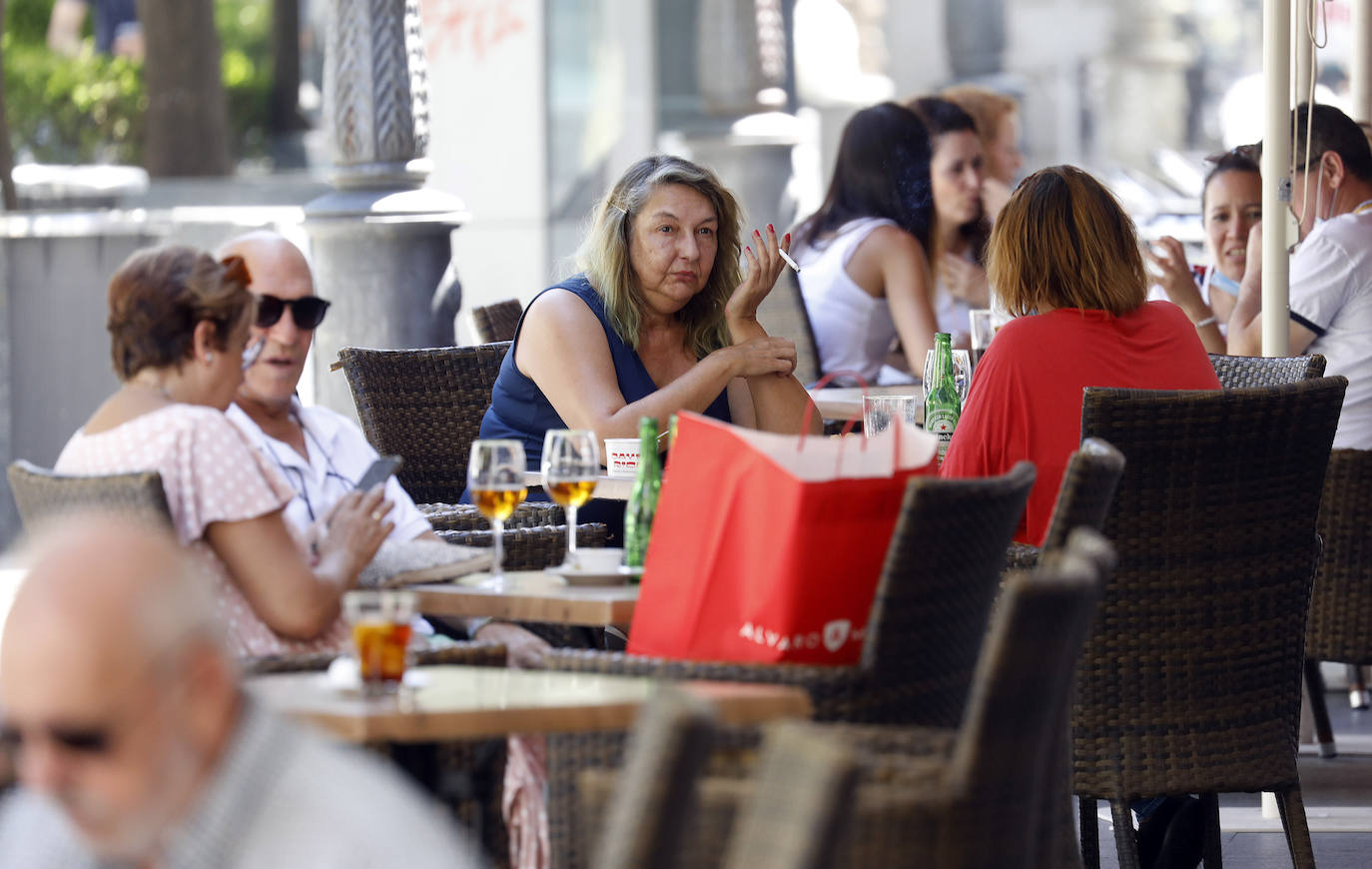 Las nuevas medidas contra el tabaco en las calles, en imágenes