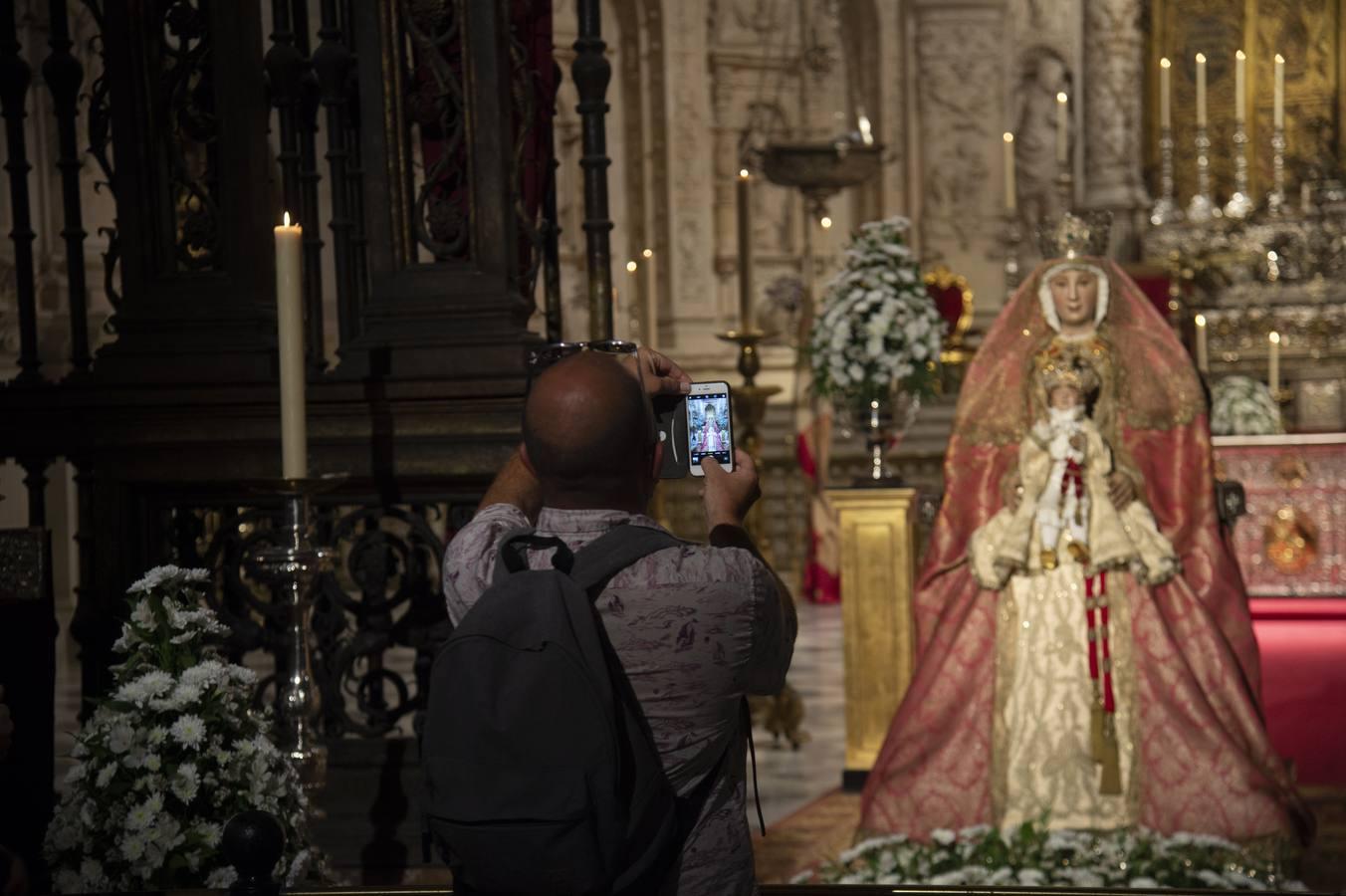 Las caras de la Virgen de los Reyes