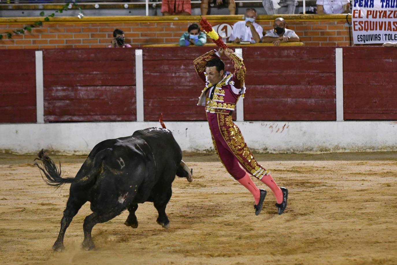 Nueve orejas en Equivias: la corrida, en imágenes