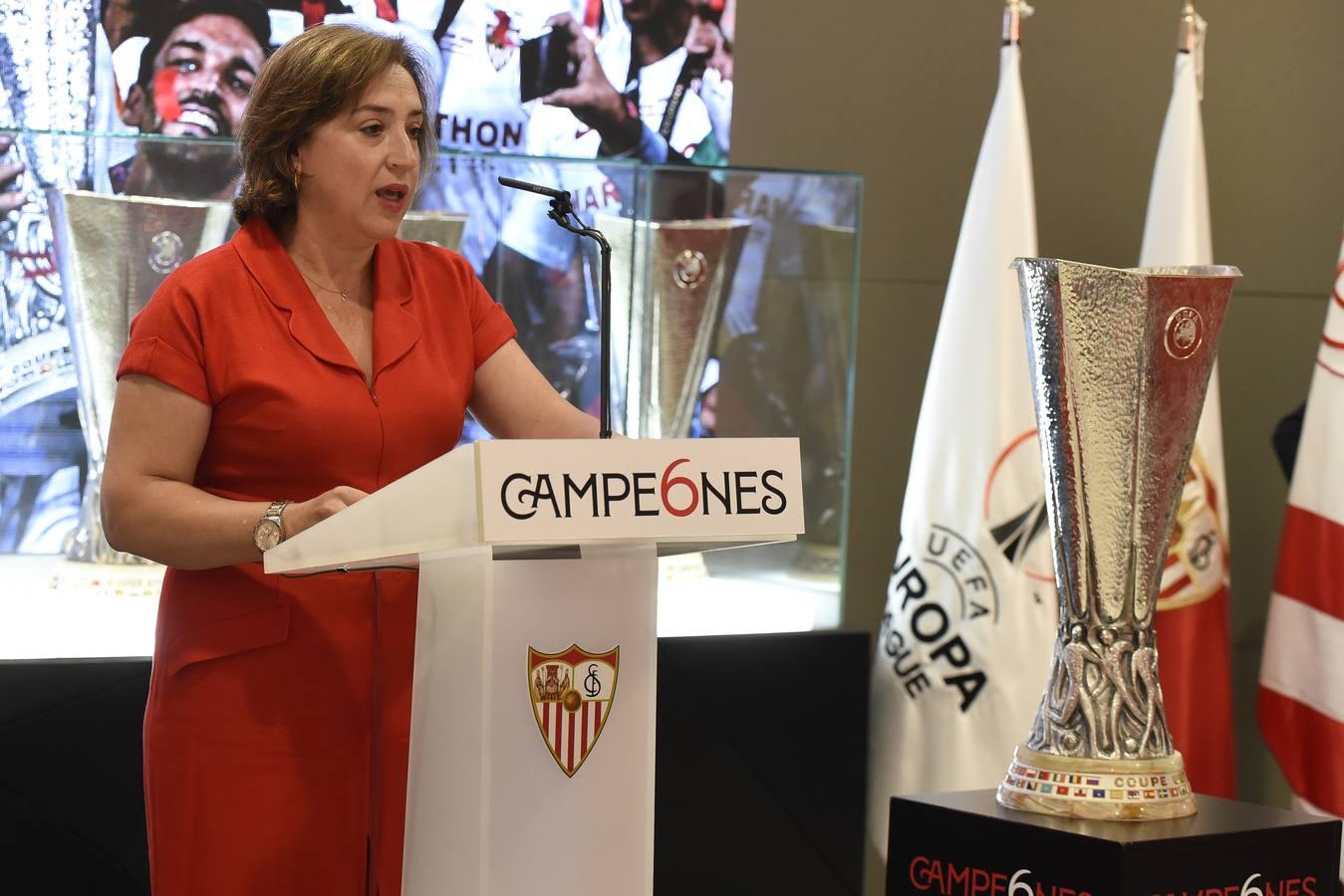 Los actos oficiales tras la llegada de la copa a Sevilla, en imágenes