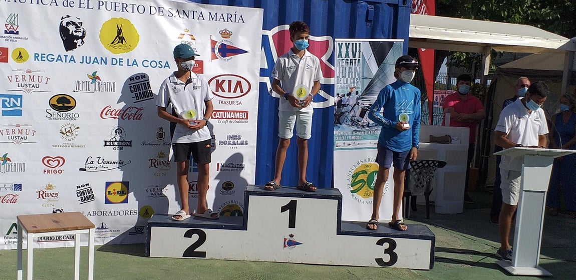 Ganadores de la categoría Sub 16 de Optimist.. 