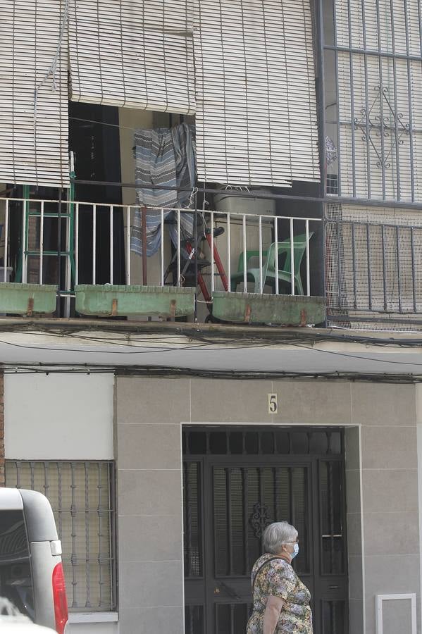 Patrullas vecinales para frenar las okupaciones en sus barrios, en imágenes