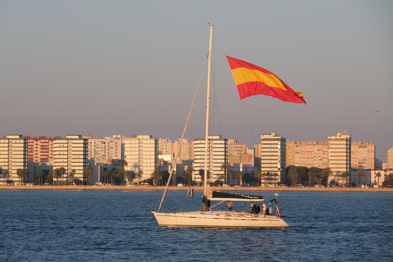 FOTOS: Elcano inicia su XCIII Crucero de Instrucción en homenaje a la primera vuelta al mundo