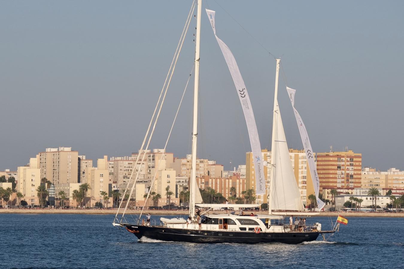 FOTOS: Elcano inicia su XCIII Crucero de Instrucción en homenaje a la primera vuelta al mundo