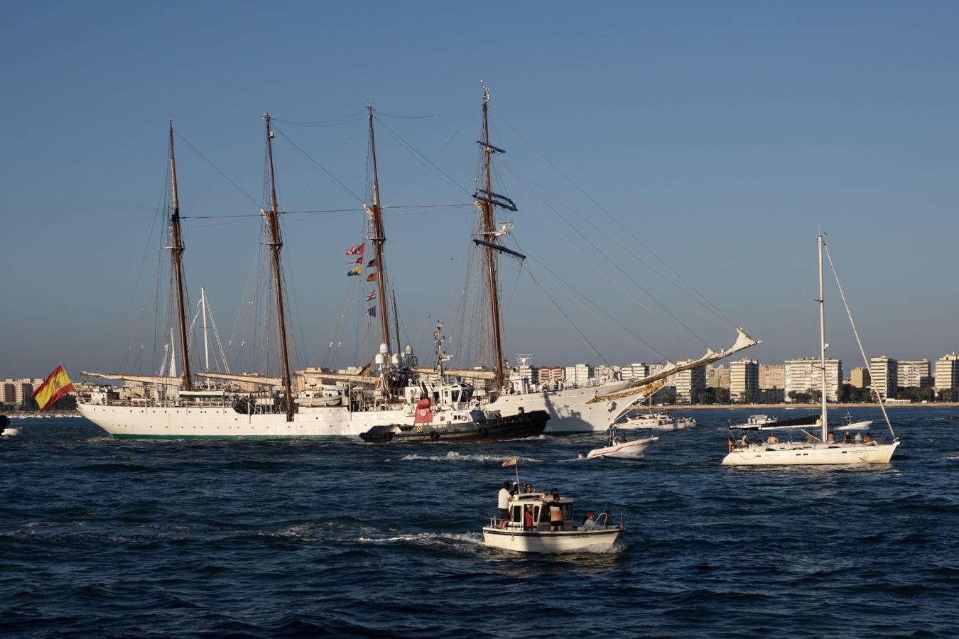 FOTOS: Elcano inicia su XCIII Crucero de Instrucción en homenaje a la primera vuelta al mundo