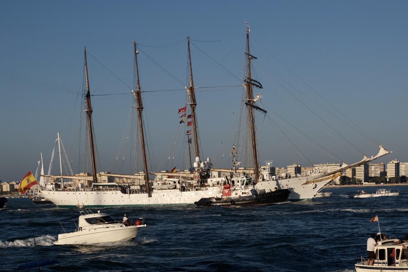 FOTOS: Elcano inicia su XCIII Crucero de Instrucción en homenaje a la primera vuelta al mundo