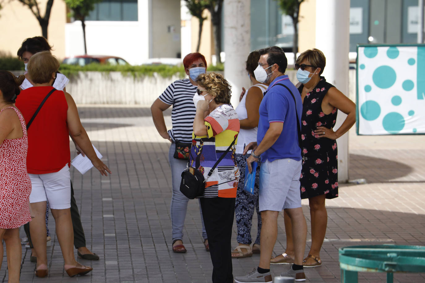 Las pruebas de Covid a los trabajadores de la enseñanza de Córdoba, en imágenes