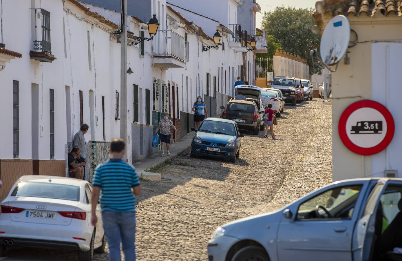 El incendio de Huelva continúa avanzando sin control, en imágenes