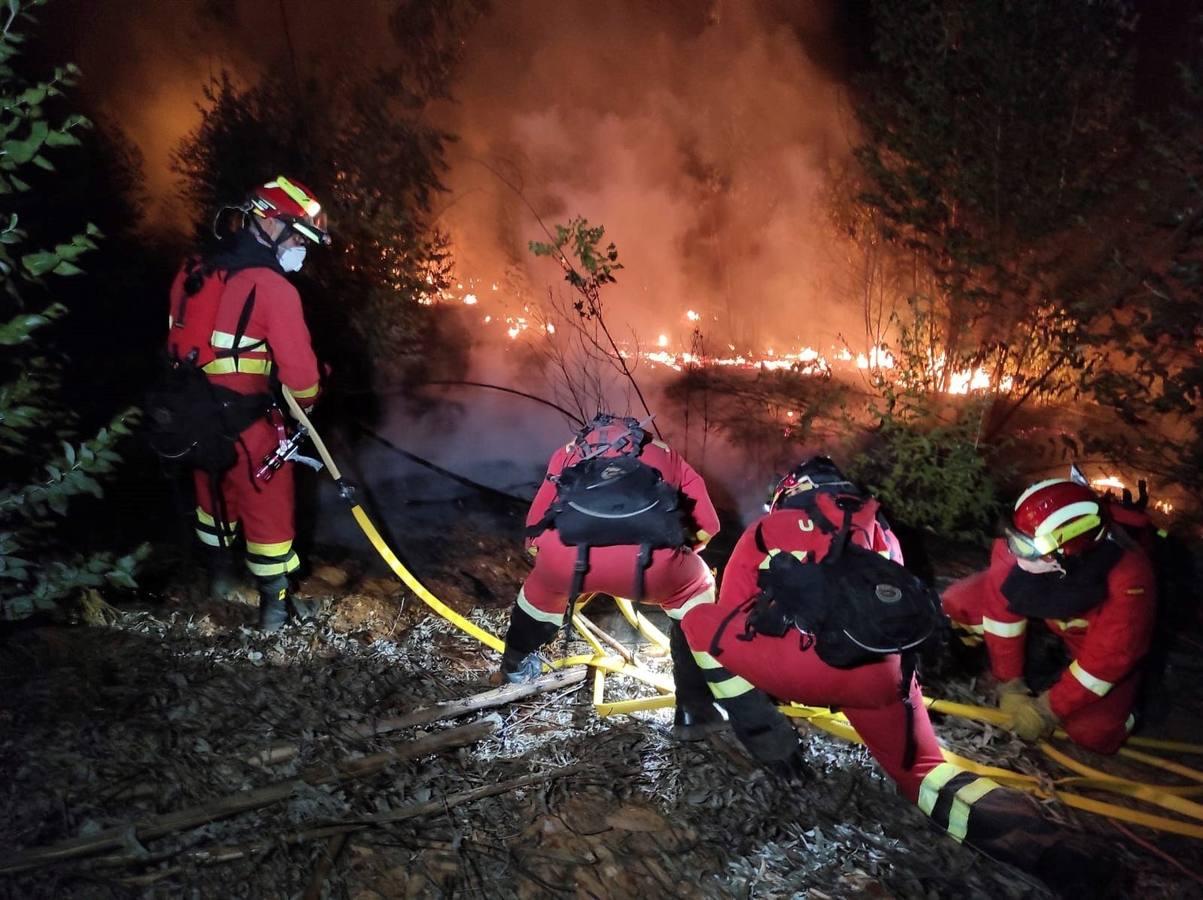 Voraz incendio en la Sierra de Huelva