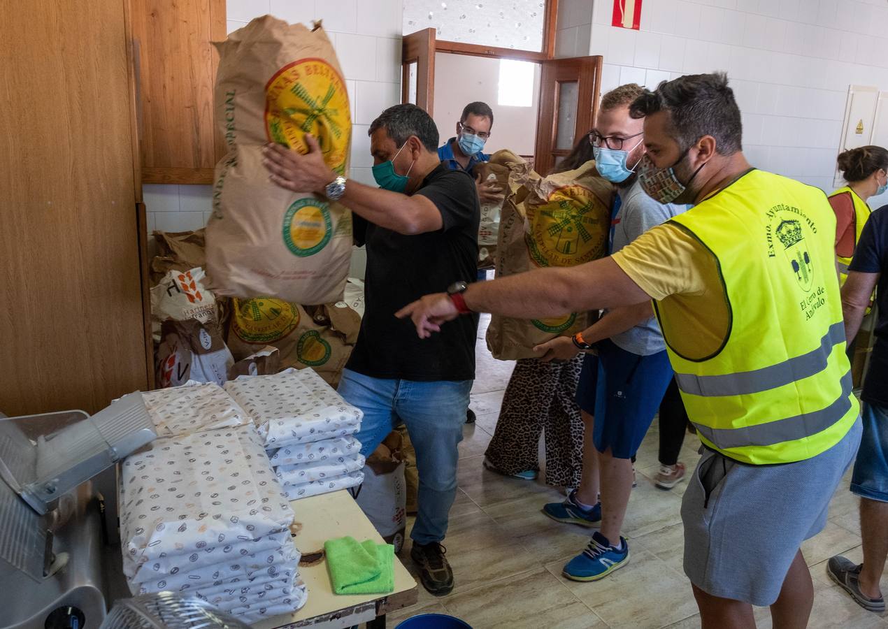 Incendio en la Sierra de Huelva: en imágenes, el día después de un fuego devastador