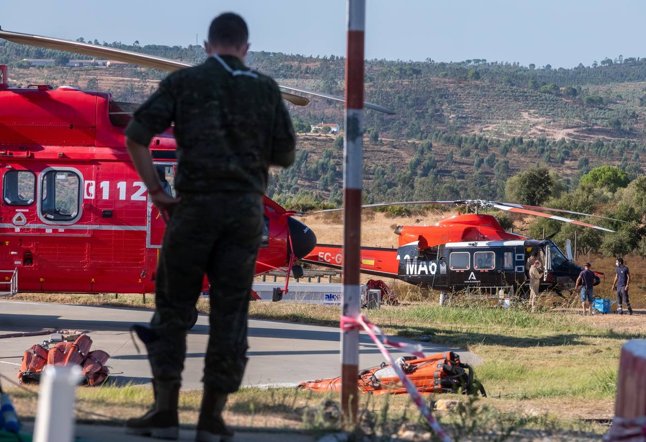 Incendio en la Sierra de Huelva: en imágenes, el día después de un fuego devastador