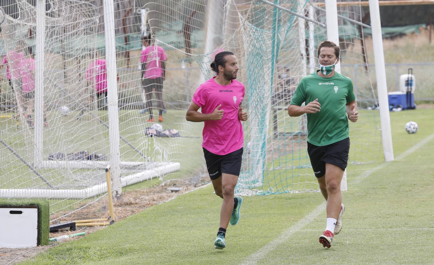 La vuelta de Bernardo Cruz al Córdoba CF y la incorporación de Ortiz, en imágenes