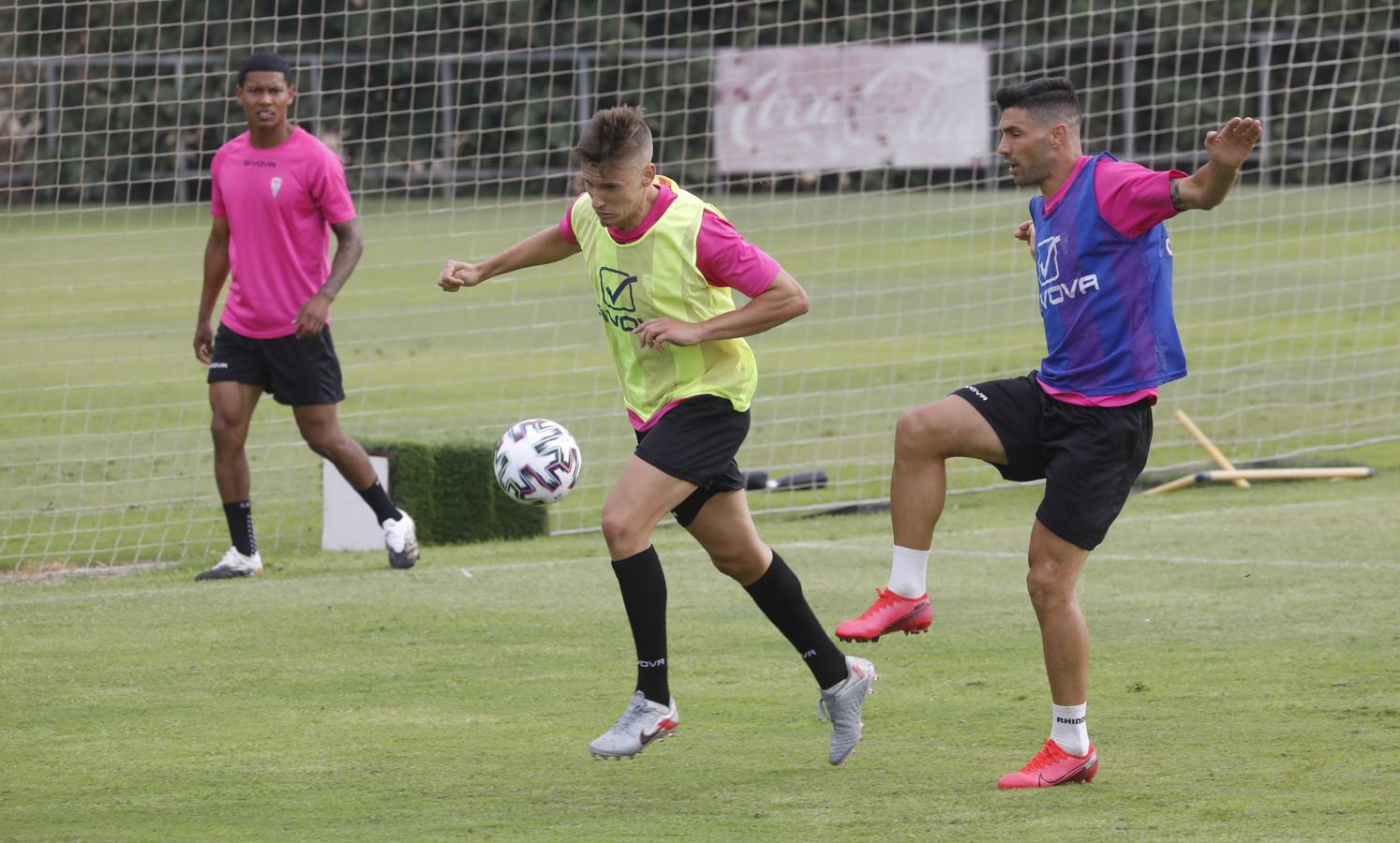 La vuelta de Bernardo Cruz al Córdoba CF y la incorporación de Ortiz, en imágenes