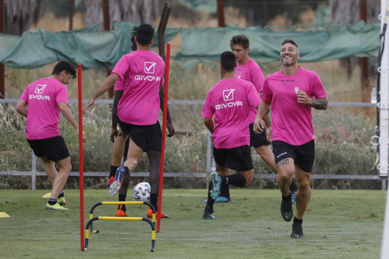 La vuelta de Bernardo Cruz al Córdoba CF y la incorporación de Ortiz, en imágenes