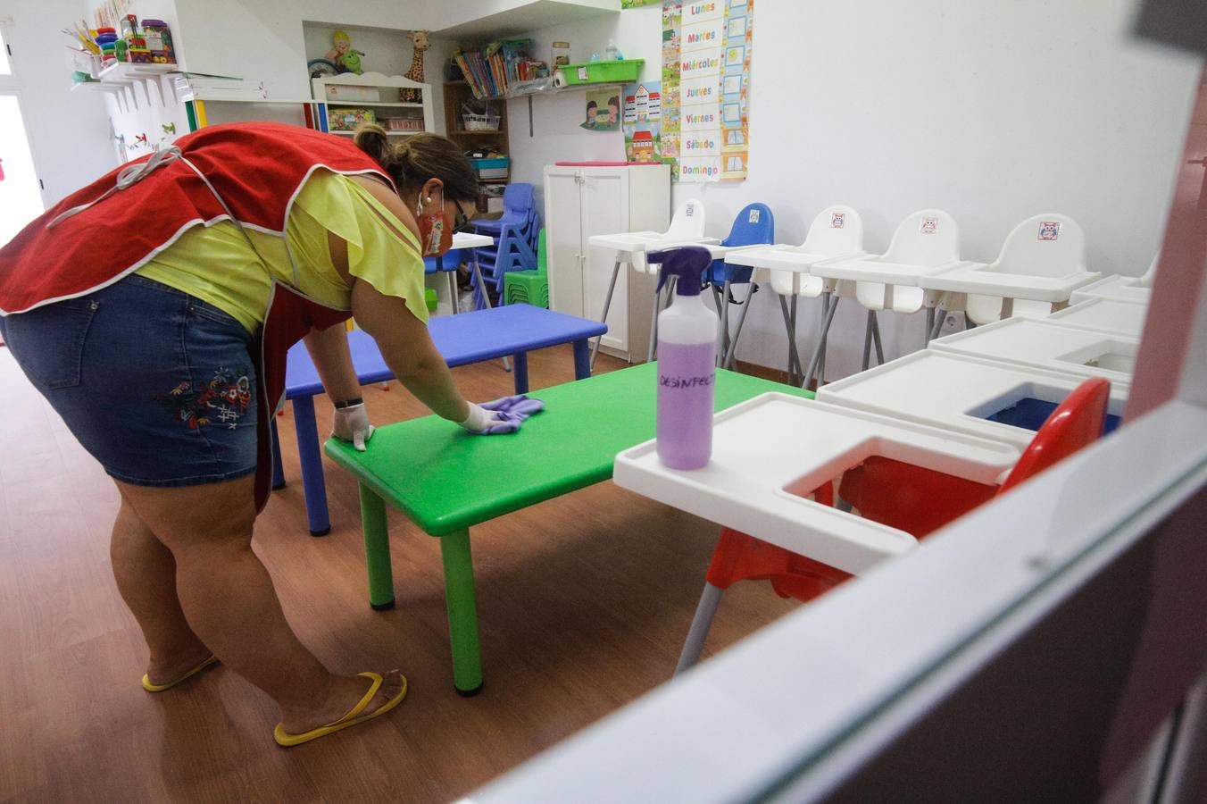 Los niños vuelven a las guarderías de Córdoba tras su reapertura, en imágenes