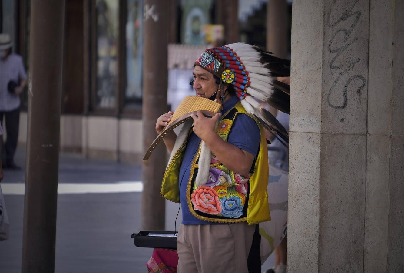 En imágenes, el Centro recupera poco a poco su pulso normal