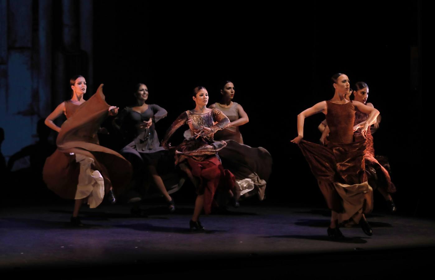 En imágenes, arranca la Bienal con el Ballet Flamenco de Andalucía