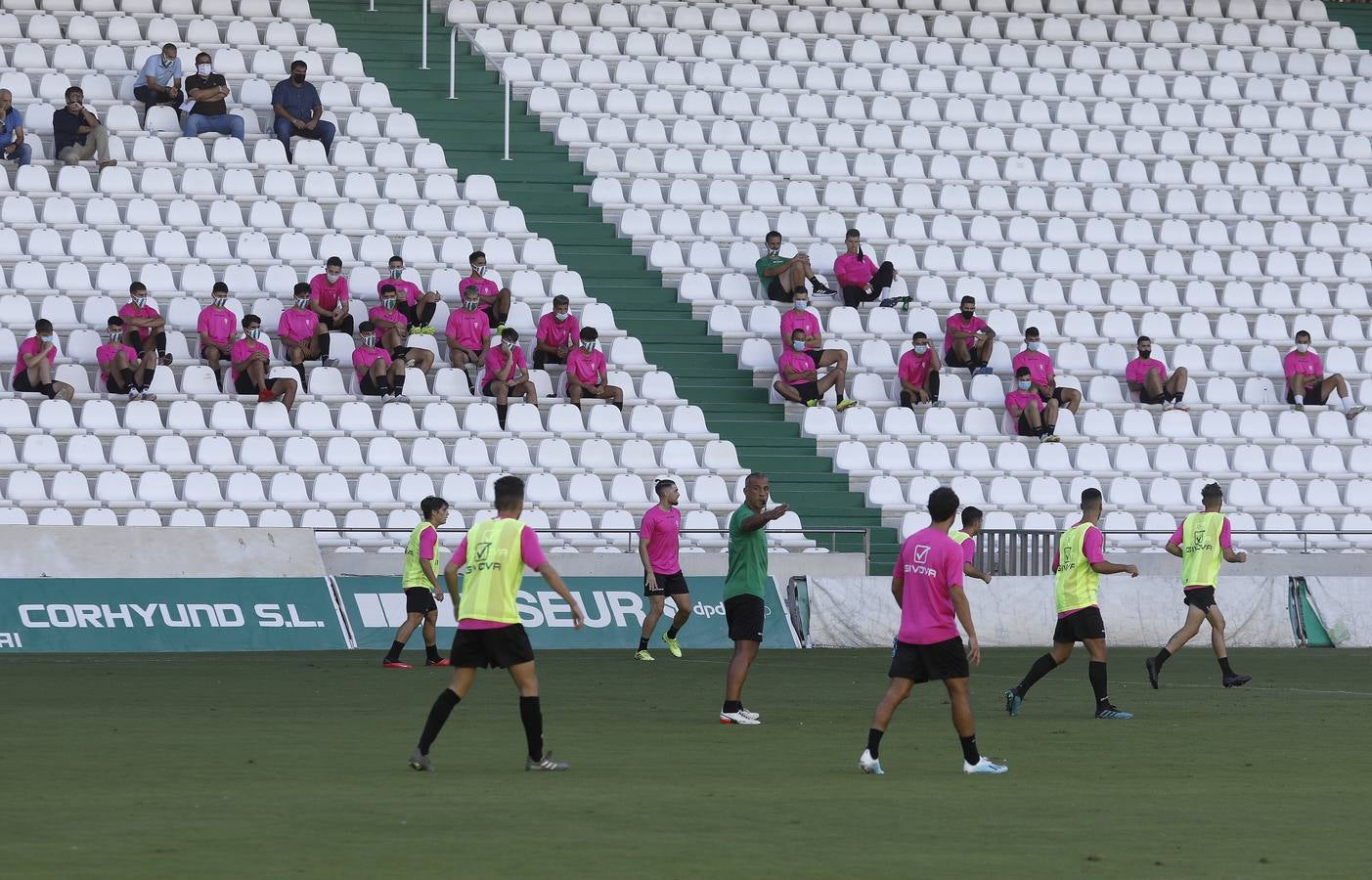 El partido de entrenamiento del Córdoba CF con el filial, en imágenes