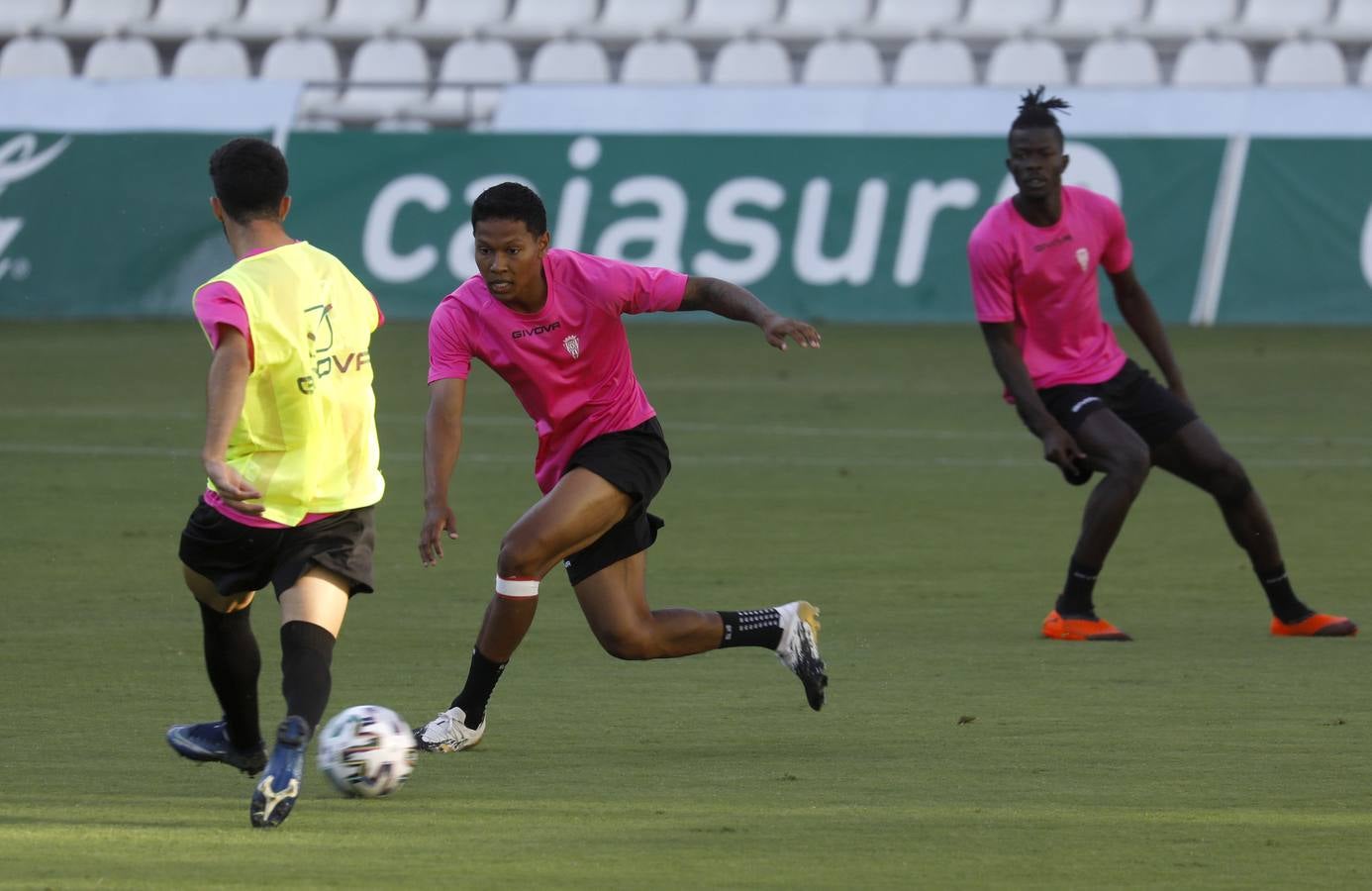 El partido de entrenamiento del Córdoba CF con el filial, en imágenes